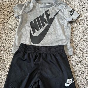 Boys 12 months Nike Set